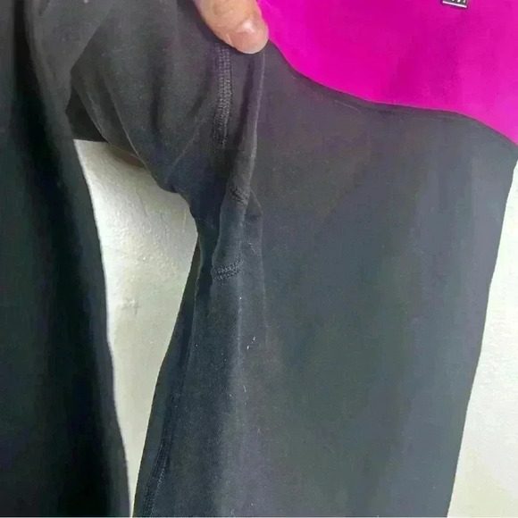 Lululemon Black Capris with Hot Pink Waistband Yoga Pants Split Hem - Picture 6 of 6